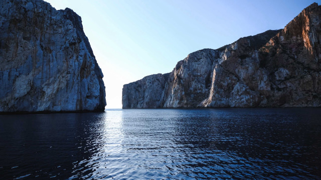 Large rock formation water mountain free wallpaper - medium preview image