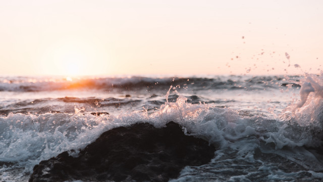 Wave rock sunset ocean beach free wallpaper - medium preview image