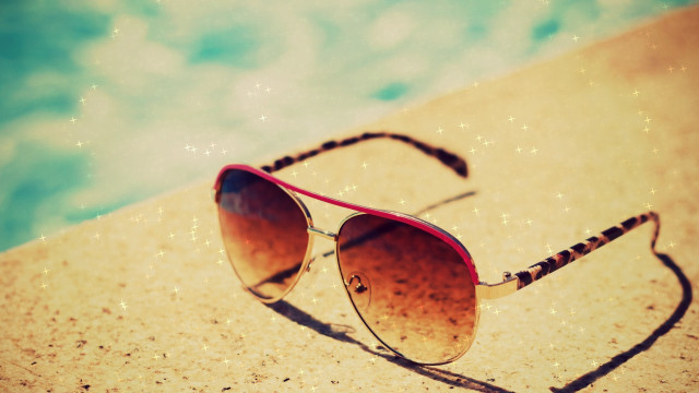 Sunglasses sand pool blue sky free wallpaper - medium preview image