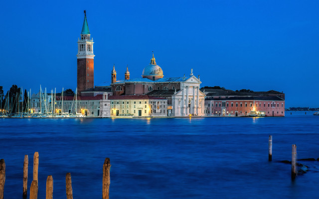 Large building tower water night free wallpaper - medium preview image