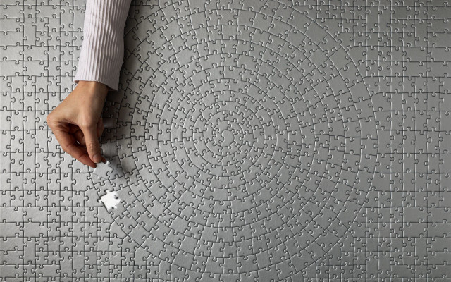 Puzzle hand circular pattern intricate free wallpaper - medium preview image