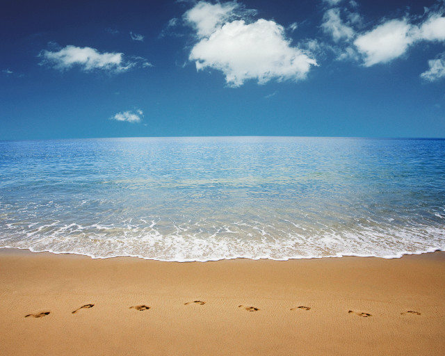 Beach wave footprints sand blue free wallpaper - medium preview image