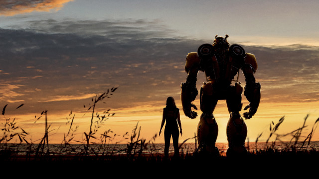 Giant robot sunset horizon beach free wallpaper - medium preview image