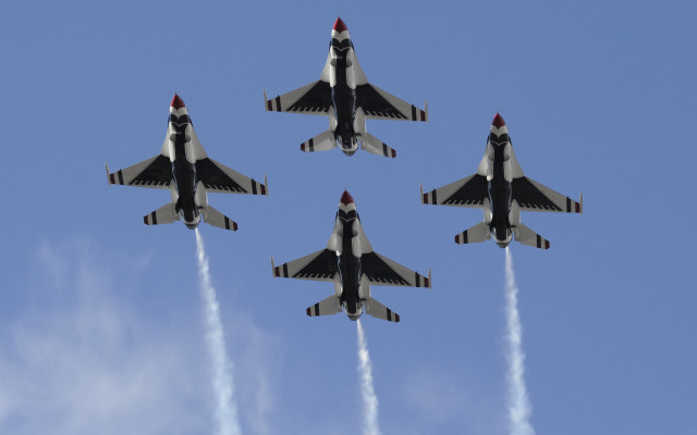 Jets smoke trail formation blue free wallpaper - medium preview image