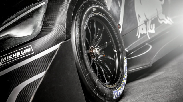 Car tire closeup macro black free wallpaper - medium preview image