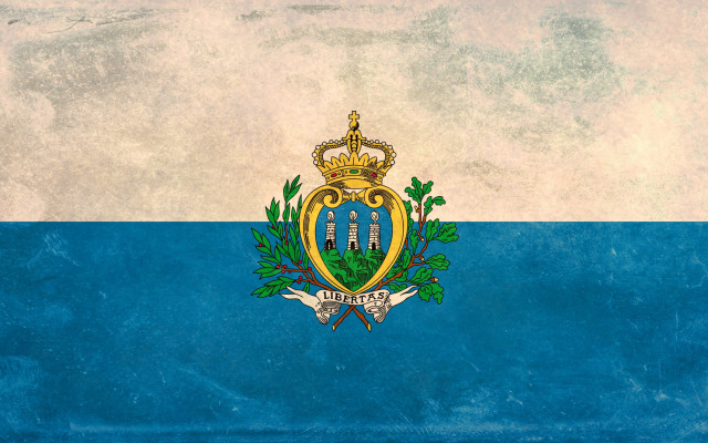 Flag crown ocean waves blue free wallpaper - medium preview image