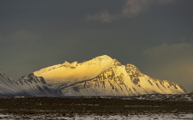 Snow mountain cloudy sky dramatic free wallpaper - medium preview image