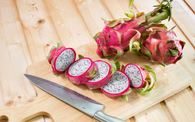 Dragon fruit cut in half free wallpaper - medium preview image