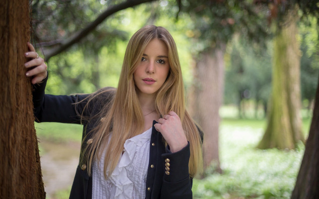 Woman forest tree blonde portrait free wallpaper - medium preview image