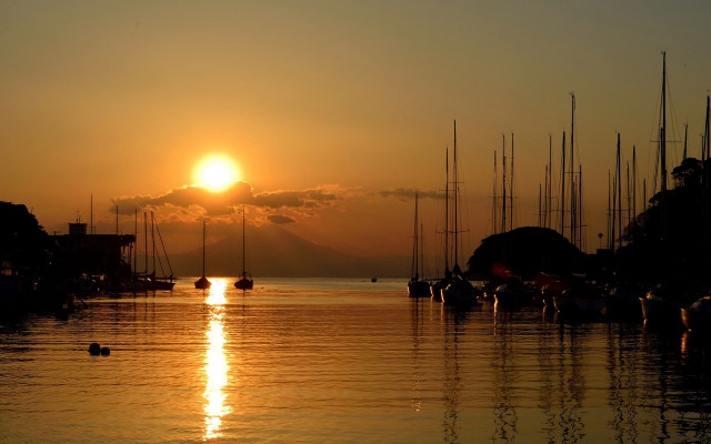 Sunset harbor boats mountain clouds free wallpaper - medium preview image