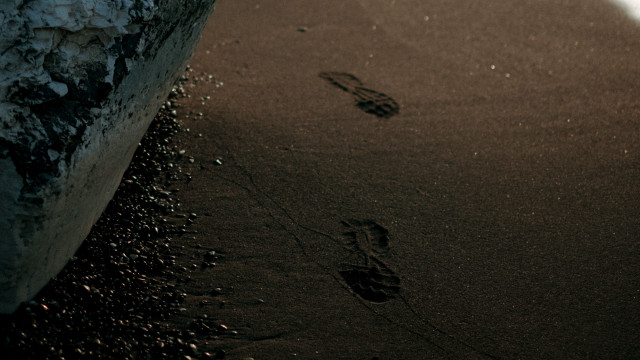 Beach walking rock surfboard footprints free wallpaper - medium preview image