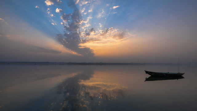 Boat sunset clouds ocean horizon free wallpaper - medium preview image