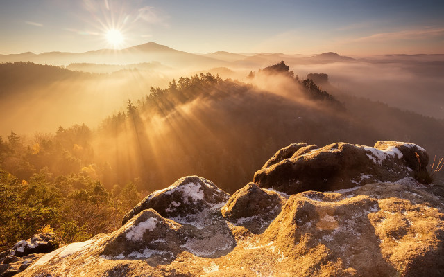Mountain sunbeam fog trees dusk free wallpaper - medium preview image