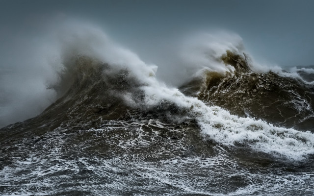 Large wave crash ocean boat free wallpaper - medium preview image