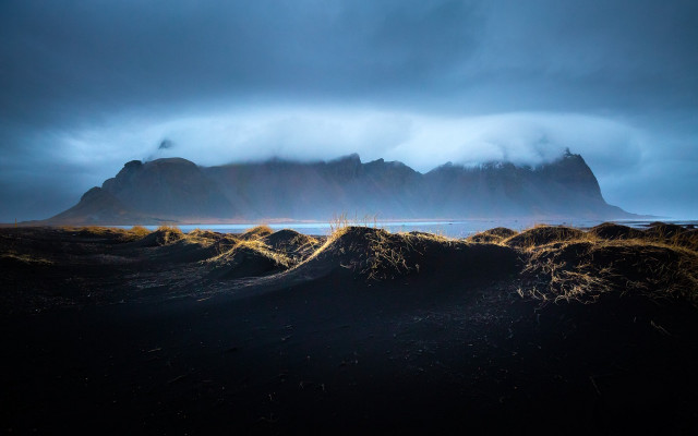 Mountain range clouds beach city free wallpaper - medium preview image