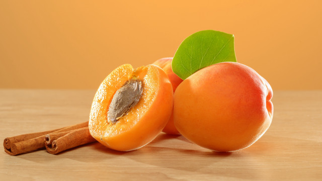 Peaches cinnamon leaf wooden table free wallpaper - medium preview image
