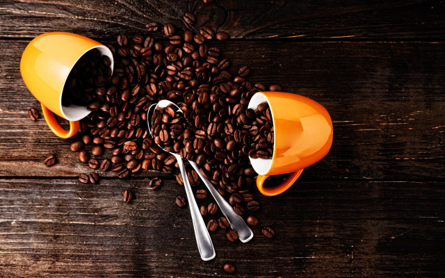 Coffee beans cups wooden table free wallpaper - medium preview image