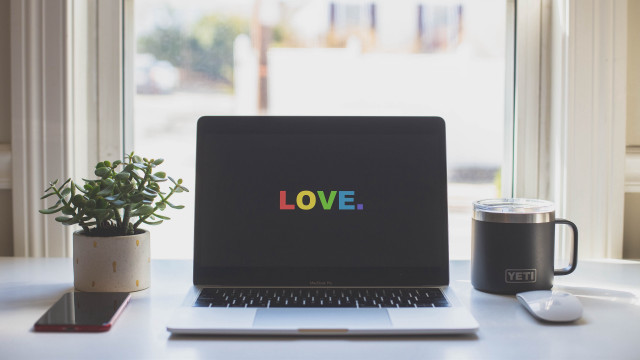 Laptop desk coffee plant mug free wallpaper - medium preview image