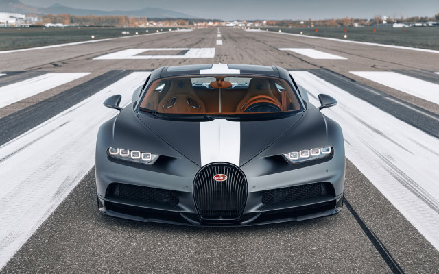 Bugatti runway sky white stripe free wallpaper - medium preview image