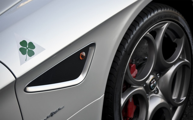 Car clover bumper sticker photorealism free wallpaper - medium preview image
