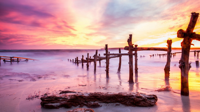 Sunset dock boat mountains sky free wallpaper - medium preview image