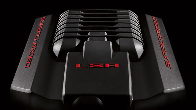 Keyboard closeup red black letters free wallpaper - medium preview image