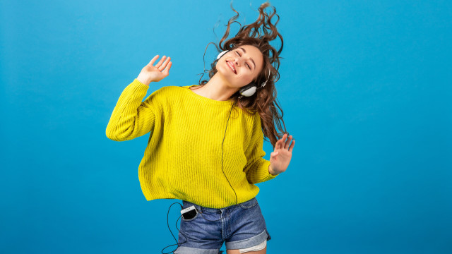 Dancing woman blue background summer free wallpaper - medium preview image