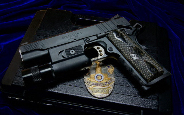 Gun badge black case blue free wallpaper - medium preview image