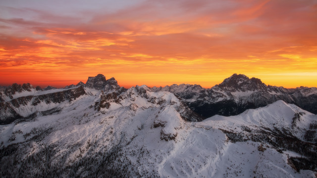 Sunset mountain range plane clouds free wallpaper - medium preview image