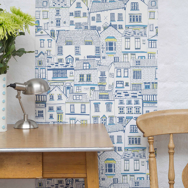 Table lamp vase flowers city free wallpaper - medium preview image