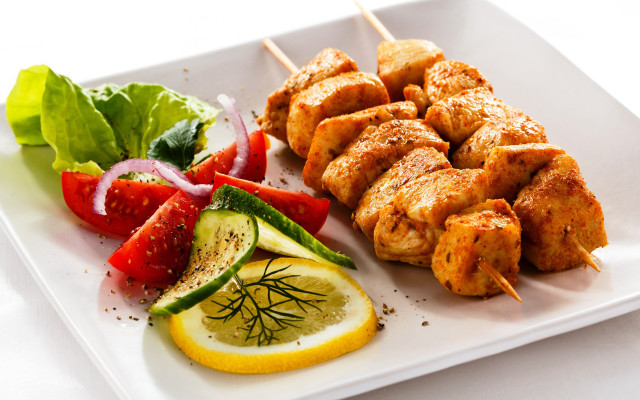 Plate meat vegetables lemon wedge free wallpaper - medium preview image