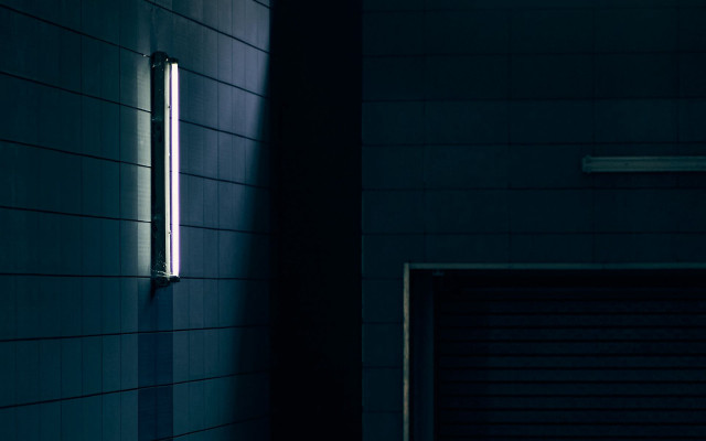 Dark room closed door light free wallpaper - medium preview image