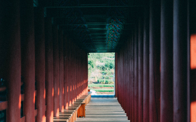 Red walkway benches valley symmetric free wallpaper - medium preview image
