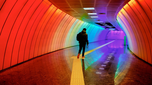 Tunnel walking mystical cyberpunk reflection free wallpaper - medium preview image