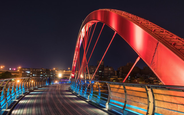 Red bridge metal arch night free wallpaper - medium preview image