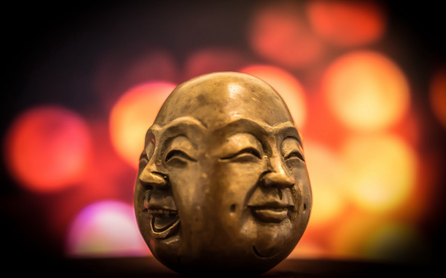 Golden face blurry bokeh surrealist free wallpaper - medium preview image