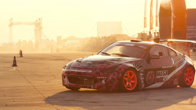 Dusty racecar anamorphic puzzle eddie free wallpaper - medium preview image