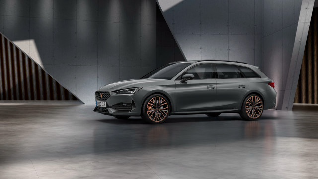 Grey car romanescemilitary 3d render free wallpaper - medium preview image