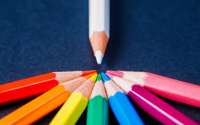 Colored pencils circle black white free wallpaper - medium preview image