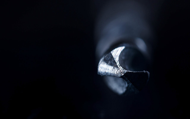 Metal silver black background blurry free wallpaper - medium preview image
