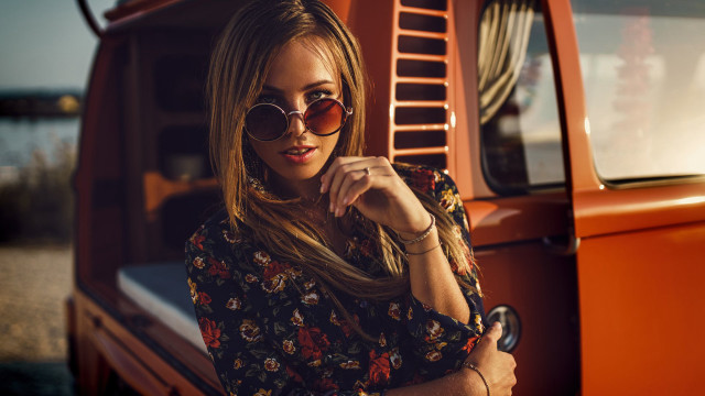 Woman floral shirt sunglasses truck #2 free wallpaper - medium preview image