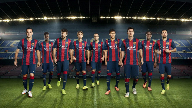 Men soccer field uniforms different free wallpaper - medium preview image
