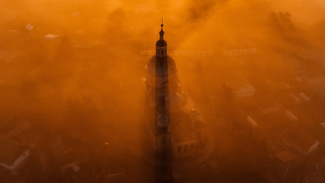 Tower clock fog smog apocalyptic free wallpaper - medium preview image
