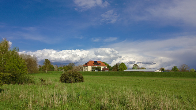 House field cloudy sky trees free wallpaper - medium preview image