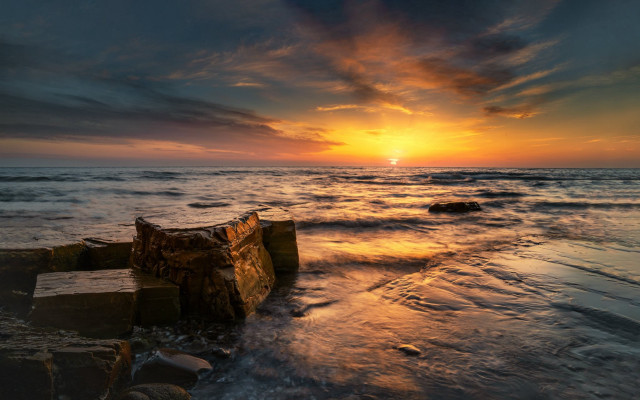 Sunset ocean wood beach puzzle free wallpaper - medium preview image