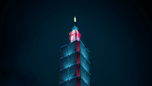 Tall building flag night artdeco free wallpaper - medium preview image