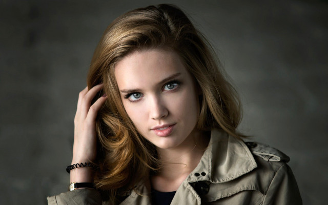 Woman blueeyes trenchcoat portrait jewelry free wallpaper - medium preview image
