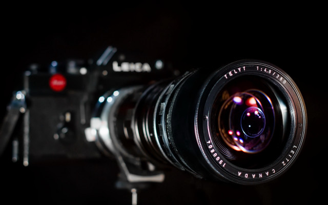 Camera lens dark flash christopher free wallpaper - medium preview image