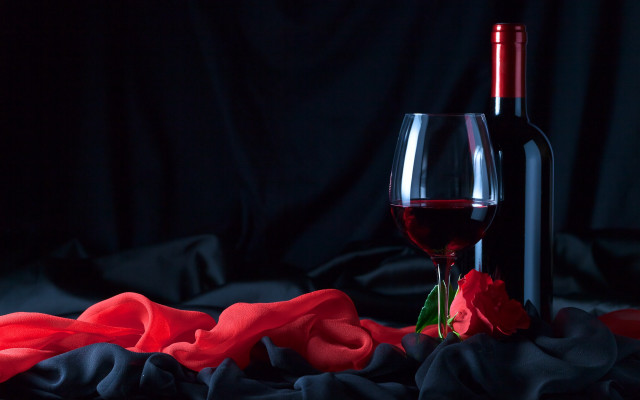 Wine glass bottle rose stilllife free wallpaper - medium preview image