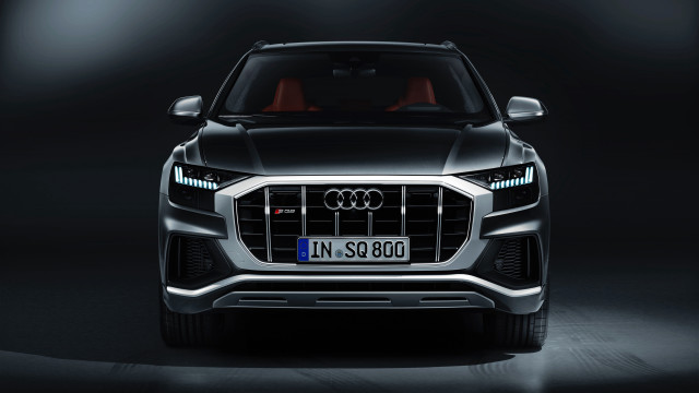 Black car red light spotlight free wallpaper - medium preview image